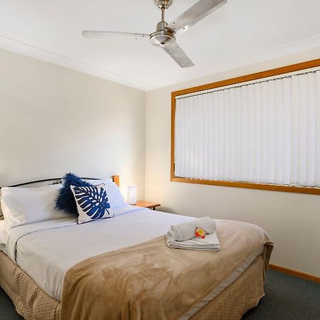 Dolphin Sands Holiday Cabins Κοφς Χάρμπουρ Εξωτερικό φωτογραφία