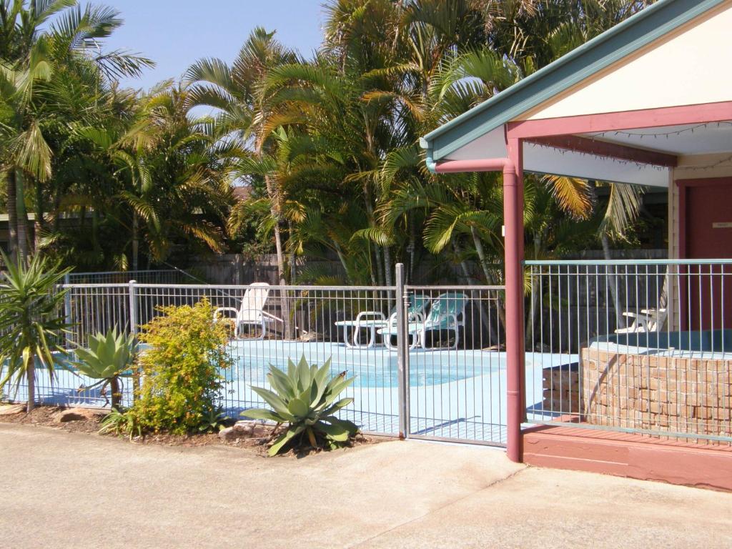 Dolphin Sands Holiday Cabins Κοφς Χάρμπουρ Εξωτερικό φωτογραφία